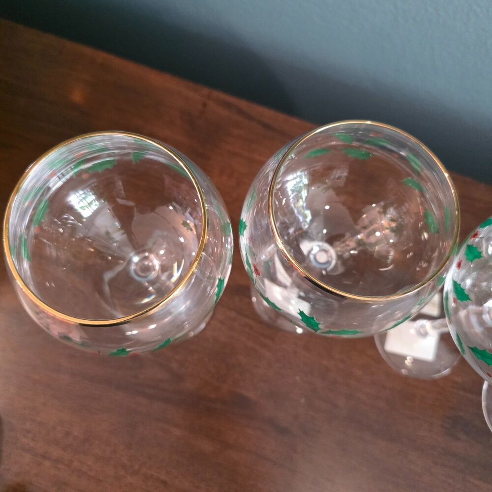 Lenox Christmas Wine Glasses Holiday Balloon Set of 4 Holly Berry Design 14 Oz - Picture 3 of 5
